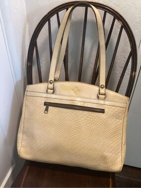 Patricia Nash Cream Woven Shoulder Bag with Front Zip